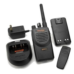 [AAH84KDJ8AA1AN] Motorola AAH84KDJ8AA1AN BPR40 VHF 5 Watts 16 Channels Radio, Charger